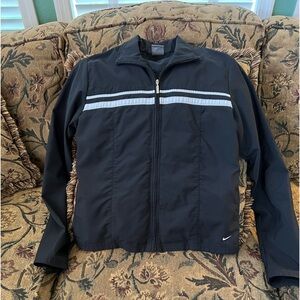Nike jacket women’s medium